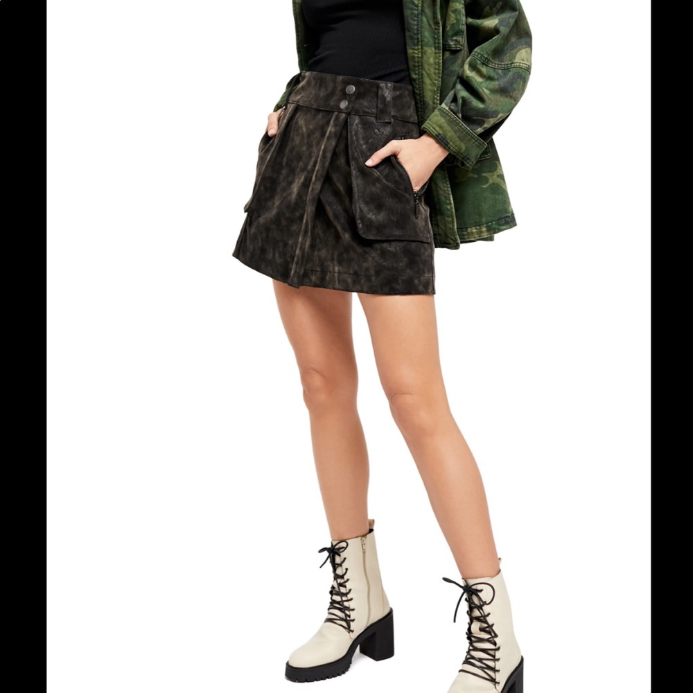 NWT Free People Carson Faux Leather Utility Skirt - Picture 2 of 9